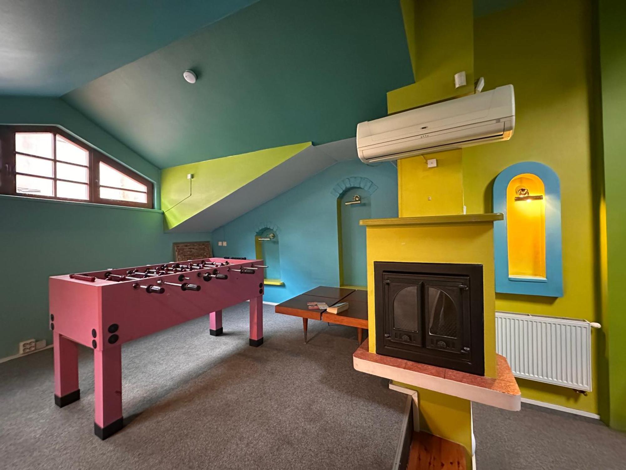 25 Hours Hostel Аеропорт Вільнюс Екстер'єр фото